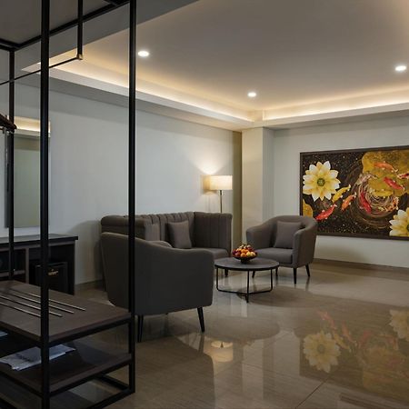 Hotel Santika Blitar Exterior photo